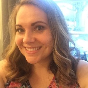 Meet your Posher, Julie